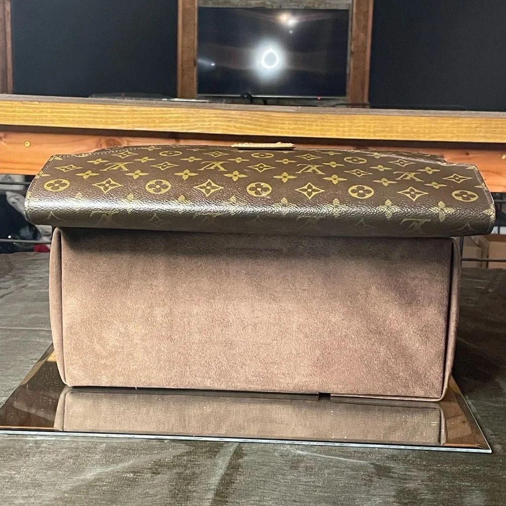 Louis Vuitton Monogram Senateur Document/Portfolio Case